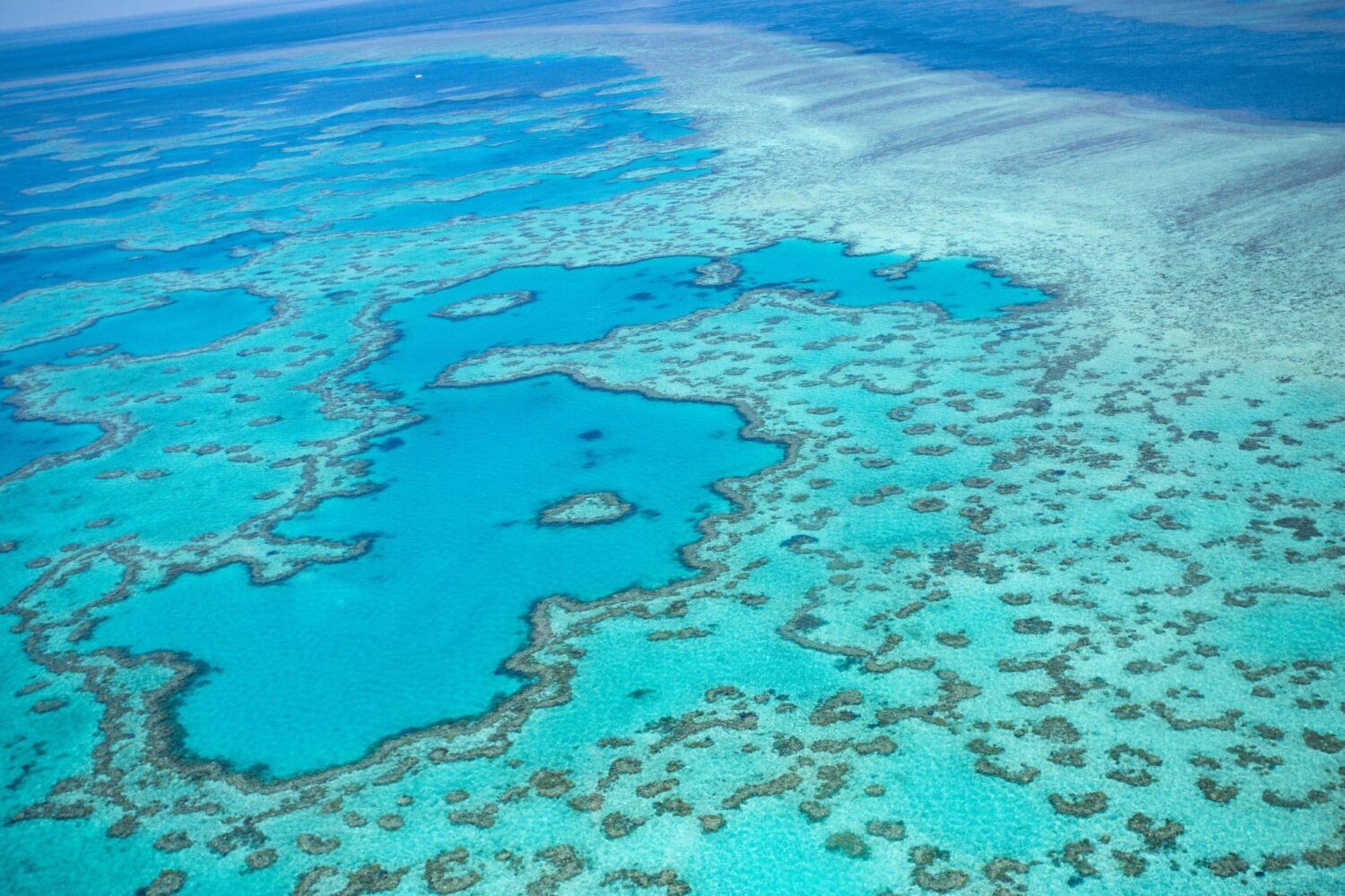 60 minute Whitsunday scenic flight - Waterview Airlie Beach